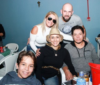 
<a style='margin-left: 5px;' class='btn btn-xs btn-social btn-facebook' href='https://www.facebook.com/sharer/sharer.php?u=https://www.galeramix.com.br/imagem/a29/800-800-90/conteudo/site_galerias/29/img4183.jpg' rel='popup' data-width='500' data-height='400'><i class='fa fa-facebook'></i>Compartilhar <span class='hidden-xs'>no Facebook</span>
</a> 
<a class='btn btn-default btn-xs' target='_blank' href='imagem/a29/800-800-90/conteudo/site_galerias/29/img4183.jpg'>
<span class='glyphicon glyphicon-cloud-download'></span> Salvar
</a>
