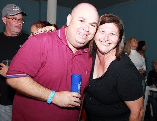 
<a style='margin-left: 5px;' class='btn btn-xs btn-social btn-facebook' href='https://www.facebook.com/sharer/sharer.php?u=https://www.galeramix.com.br/imagem/a29/800-800-90/conteudo/site_galerias/29/img4185.jpg' rel='popup' data-width='500' data-height='400'><i class='fa fa-facebook'></i>Compartilhar <span class='hidden-xs'>no Facebook</span>
</a> 
<a class='btn btn-default btn-xs' target='_blank' href='imagem/a29/800-800-90/conteudo/site_galerias/29/img4185.jpg'>
<span class='glyphicon glyphicon-cloud-download'></span> Salvar
</a>
