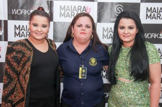 
<a style='margin-left: 5px;' class='btn btn-xs btn-social btn-facebook' href='https://www.facebook.com/sharer/sharer.php?u=https://www.galeramix.com.br/imagem/a3/800-800-90/conteudo/site_galerias/3/petry-galera-mix-mairara-e-maraisa-110.jpg' rel='popup' data-width='500' data-height='400'><i class='fa fa-facebook'></i>Compartilhar <span class='hidden-xs'>no Facebook</span>
</a> 
<a class='btn btn-default btn-xs' target='_blank' href='imagem/a3/800-800-90/conteudo/site_galerias/3/petry-galera-mix-mairara-e-maraisa-110.jpg'>
<span class='glyphicon glyphicon-cloud-download'></span> Salvar
</a>
