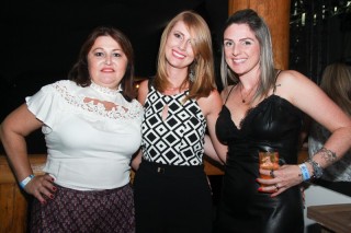 
<a style='margin-left: 5px;' class='btn btn-xs btn-social btn-facebook' href='https://www.facebook.com/sharer/sharer.php?u=https://www.galeramix.com.br/imagem/a3/800-800-90/conteudo/site_galerias/3/petry-galera-mix-mairara-e-maraisa-117.jpg' rel='popup' data-width='500' data-height='400'><i class='fa fa-facebook'></i>Compartilhar <span class='hidden-xs'>no Facebook</span>
</a> 
<a class='btn btn-default btn-xs' target='_blank' href='imagem/a3/800-800-90/conteudo/site_galerias/3/petry-galera-mix-mairara-e-maraisa-117.jpg'>
<span class='glyphicon glyphicon-cloud-download'></span> Salvar
</a>
