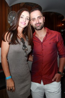 
<a style='margin-left: 5px;' class='btn btn-xs btn-social btn-facebook' href='https://www.facebook.com/sharer/sharer.php?u=https://www.galeramix.com.br/imagem/a3/800-800-90/conteudo/site_galerias/3/petry-galera-mix-mairara-e-maraisa-119.jpg' rel='popup' data-width='500' data-height='400'><i class='fa fa-facebook'></i>Compartilhar <span class='hidden-xs'>no Facebook</span>
</a> 
<a class='btn btn-default btn-xs' target='_blank' href='imagem/a3/800-800-90/conteudo/site_galerias/3/petry-galera-mix-mairara-e-maraisa-119.jpg'>
<span class='glyphicon glyphicon-cloud-download'></span> Salvar
</a>
