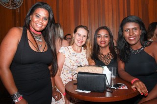 
<a style='margin-left: 5px;' class='btn btn-xs btn-social btn-facebook' href='https://www.facebook.com/sharer/sharer.php?u=https://www.galeramix.com.br/imagem/a3/800-800-90/conteudo/site_galerias/3/petry-galera-mix-mairara-e-maraisa-133.jpg' rel='popup' data-width='500' data-height='400'><i class='fa fa-facebook'></i>Compartilhar <span class='hidden-xs'>no Facebook</span>
</a> 
<a class='btn btn-default btn-xs' target='_blank' href='imagem/a3/800-800-90/conteudo/site_galerias/3/petry-galera-mix-mairara-e-maraisa-133.jpg'>
<span class='glyphicon glyphicon-cloud-download'></span> Salvar
</a>
