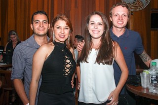 
<a style='margin-left: 5px;' class='btn btn-xs btn-social btn-facebook' href='https://www.facebook.com/sharer/sharer.php?u=https://www.galeramix.com.br/imagem/a3/800-800-90/conteudo/site_galerias/3/petry-galera-mix-mairara-e-maraisa-134.jpg' rel='popup' data-width='500' data-height='400'><i class='fa fa-facebook'></i>Compartilhar <span class='hidden-xs'>no Facebook</span>
</a> 
<a class='btn btn-default btn-xs' target='_blank' href='imagem/a3/800-800-90/conteudo/site_galerias/3/petry-galera-mix-mairara-e-maraisa-134.jpg'>
<span class='glyphicon glyphicon-cloud-download'></span> Salvar
</a>
