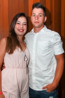 
<a style='margin-left: 5px;' class='btn btn-xs btn-social btn-facebook' href='https://www.facebook.com/sharer/sharer.php?u=https://www.galeramix.com.br/imagem/a3/800-800-90/conteudo/site_galerias/3/petry-galera-mix-mairara-e-maraisa-137.jpg' rel='popup' data-width='500' data-height='400'><i class='fa fa-facebook'></i>Compartilhar <span class='hidden-xs'>no Facebook</span>
</a> 
<a class='btn btn-default btn-xs' target='_blank' href='imagem/a3/800-800-90/conteudo/site_galerias/3/petry-galera-mix-mairara-e-maraisa-137.jpg'>
<span class='glyphicon glyphicon-cloud-download'></span> Salvar
</a>
