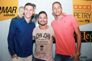 
<a style='margin-left: 5px;' class='btn btn-xs btn-social btn-facebook' href='https://www.facebook.com/sharer/sharer.php?u=https://www.galeramix.com.br/imagem/a3/800-800-90/conteudo/site_galerias/3/petry-galera-mix-mairara-e-maraisa-21.jpg' rel='popup' data-width='500' data-height='400'><i class='fa fa-facebook'></i>Compartilhar <span class='hidden-xs'>no Facebook</span>
</a> 
<a class='btn btn-default btn-xs' target='_blank' href='imagem/a3/800-800-90/conteudo/site_galerias/3/petry-galera-mix-mairara-e-maraisa-21.jpg'>
<span class='glyphicon glyphicon-cloud-download'></span> Salvar
</a>
