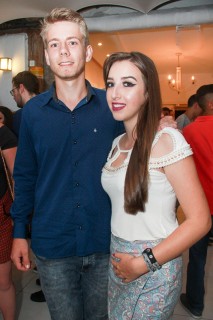 
<a style='margin-left: 5px;' class='btn btn-xs btn-social btn-facebook' href='https://www.facebook.com/sharer/sharer.php?u=https://www.galeramix.com.br/imagem/a3/800-800-90/conteudo/site_galerias/3/petry-galera-mix-mairara-e-maraisa-28.jpg' rel='popup' data-width='500' data-height='400'><i class='fa fa-facebook'></i>Compartilhar <span class='hidden-xs'>no Facebook</span>
</a> 
<a class='btn btn-default btn-xs' target='_blank' href='imagem/a3/800-800-90/conteudo/site_galerias/3/petry-galera-mix-mairara-e-maraisa-28.jpg'>
<span class='glyphicon glyphicon-cloud-download'></span> Salvar
</a>
