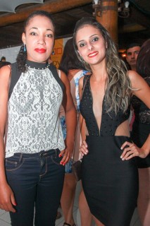 
<a style='margin-left: 5px;' class='btn btn-xs btn-social btn-facebook' href='https://www.facebook.com/sharer/sharer.php?u=https://www.galeramix.com.br/imagem/a3/800-800-90/conteudo/site_galerias/3/petry-galera-mix-mairara-e-maraisa-49.jpg' rel='popup' data-width='500' data-height='400'><i class='fa fa-facebook'></i>Compartilhar <span class='hidden-xs'>no Facebook</span>
</a> 
<a class='btn btn-default btn-xs' target='_blank' href='imagem/a3/800-800-90/conteudo/site_galerias/3/petry-galera-mix-mairara-e-maraisa-49.jpg'>
<span class='glyphicon glyphicon-cloud-download'></span> Salvar
</a>
