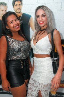 
<a style='margin-left: 5px;' class='btn btn-xs btn-social btn-facebook' href='https://www.facebook.com/sharer/sharer.php?u=https://www.galeramix.com.br/imagem/a3/800-800-90/conteudo/site_galerias/3/petry-galera-mix-mairara-e-maraisa-64.jpg' rel='popup' data-width='500' data-height='400'><i class='fa fa-facebook'></i>Compartilhar <span class='hidden-xs'>no Facebook</span>
</a> 
<a class='btn btn-default btn-xs' target='_blank' href='imagem/a3/800-800-90/conteudo/site_galerias/3/petry-galera-mix-mairara-e-maraisa-64.jpg'>
<span class='glyphicon glyphicon-cloud-download'></span> Salvar
</a>
