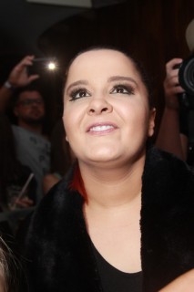 
<a style='margin-left: 5px;' class='btn btn-xs btn-social btn-facebook' href='https://www.facebook.com/sharer/sharer.php?u=https://www.galeramix.com.br/imagem/a3/800-800-90/conteudo/site_galerias/3/petry-galera-mix-mairara-e-maraisa-86.jpg' rel='popup' data-width='500' data-height='400'><i class='fa fa-facebook'></i>Compartilhar <span class='hidden-xs'>no Facebook</span>
</a> 
<a class='btn btn-default btn-xs' target='_blank' href='imagem/a3/800-800-90/conteudo/site_galerias/3/petry-galera-mix-mairara-e-maraisa-86.jpg'>
<span class='glyphicon glyphicon-cloud-download'></span> Salvar
</a>
