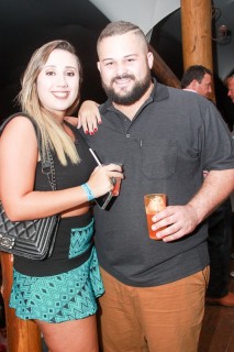 
<a style='margin-left: 5px;' class='btn btn-xs btn-social btn-facebook' href='https://www.facebook.com/sharer/sharer.php?u=https://www.galeramix.com.br/imagem/a3/800-800-90/conteudo/site_galerias/3/petry-galera-mix-mairara-e-maraisa-96.jpg' rel='popup' data-width='500' data-height='400'><i class='fa fa-facebook'></i>Compartilhar <span class='hidden-xs'>no Facebook</span>
</a> 
<a class='btn btn-default btn-xs' target='_blank' href='imagem/a3/800-800-90/conteudo/site_galerias/3/petry-galera-mix-mairara-e-maraisa-96.jpg'>
<span class='glyphicon glyphicon-cloud-download'></span> Salvar
</a>
