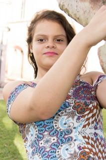 
        <a style='margin-left: 5px;' class='btn btn-xs btn-social btn-facebook' href='https://www.facebook.com/sharer/sharer.php?u=https://www.galeramix.com.br/imagem/a31/800-800-90/conteudo/site_galerias/31/ensaio-16.jpg' rel='popup' data-width='500' data-height='400'><i class='fa fa-facebook'></i>Compartilhar <span class='hidden-xs'>no Facebook</span>
    </a> 
    <a class='btn btn-default btn-xs' target='_blank' href='imagem/a31/800-800-90/conteudo/site_galerias/31/ensaio-16.jpg'>
        <span class='glyphicon glyphicon-cloud-download'></span> Salvar
    </a>
    