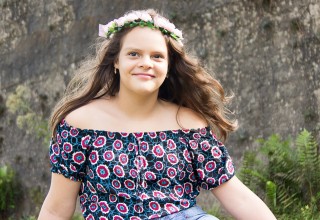 
<a style='margin-left: 5px;' class='btn btn-xs btn-social btn-facebook' href='https://www.facebook.com/sharer/sharer.php?u=https://www.galeramix.com.br/imagem/a31/800-800-90/conteudo/site_galerias/31/ensaio-9.jpg' rel='popup' data-width='500' data-height='400'><i class='fa fa-facebook'></i>Compartilhar <span class='hidden-xs'>no Facebook</span>
</a> 
<a class='btn btn-default btn-xs' target='_blank' href='imagem/a31/800-800-90/conteudo/site_galerias/31/ensaio-9.jpg'>
<span class='glyphicon glyphicon-cloud-download'></span> Salvar
</a>
