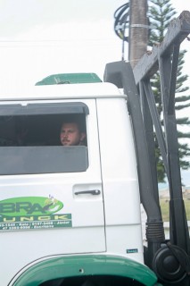 
<a style='margin-left: 5px;' class='btn btn-xs btn-social btn-facebook' href='https://www.facebook.com/sharer/sharer.php?u=https://www.galeramix.com.br/imagem/a33/800-800-90/conteudo/site_galerias/33/caminhoneiro-97.jpg' rel='popup' data-width='500' data-height='400'><i class='fa fa-facebook'></i>Compartilhar <span class='hidden-xs'>no Facebook</span>
</a> 
<a class='btn btn-default btn-xs' target='_blank' href='imagem/a33/800-800-90/conteudo/site_galerias/33/caminhoneiro-97.jpg'>
<span class='glyphicon glyphicon-cloud-download'></span> Salvar
</a>
