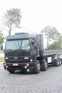 
<a style='margin-left: 5px;' class='btn btn-xs btn-social btn-facebook' href='https://www.facebook.com/sharer/sharer.php?u=https://www.galeramix.com.br/imagem/a33/800-800-90/conteudo/site_galerias/33/caminhoneiro-98.jpg' rel='popup' data-width='500' data-height='400'><i class='fa fa-facebook'></i>Compartilhar <span class='hidden-xs'>no Facebook</span>
</a> 
<a class='btn btn-default btn-xs' target='_blank' href='imagem/a33/800-800-90/conteudo/site_galerias/33/caminhoneiro-98.jpg'>
<span class='glyphicon glyphicon-cloud-download'></span> Salvar
</a>
