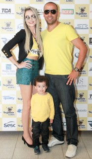 
<a style='margin-left: 5px;' class='btn btn-xs btn-social btn-facebook' href='https://www.facebook.com/sharer/sharer.php?u=https://www.galeramix.com.br/imagem/a35/800-800-90/conteudo/site_galerias/35/feijoada-adec-galera-mix-116.jpg' rel='popup' data-width='500' data-height='400'><i class='fa fa-facebook'></i>Compartilhar <span class='hidden-xs'>no Facebook</span>
</a> 
<a class='btn btn-default btn-xs' target='_blank' href='imagem/a35/800-800-90/conteudo/site_galerias/35/feijoada-adec-galera-mix-116.jpg'>
<span class='glyphicon glyphicon-cloud-download'></span> Salvar
</a>
