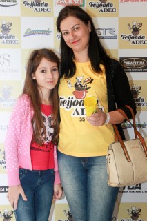 
<a style='margin-left: 5px;' class='btn btn-xs btn-social btn-facebook' href='https://www.facebook.com/sharer/sharer.php?u=https://www.galeramix.com.br/imagem/a35/800-800-90/conteudo/site_galerias/35/feijoada-adec-galera-mix-148.jpg' rel='popup' data-width='500' data-height='400'><i class='fa fa-facebook'></i>Compartilhar <span class='hidden-xs'>no Facebook</span>
</a> 
<a class='btn btn-default btn-xs' target='_blank' href='imagem/a35/800-800-90/conteudo/site_galerias/35/feijoada-adec-galera-mix-148.jpg'>
<span class='glyphicon glyphicon-cloud-download'></span> Salvar
</a>
