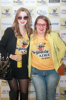 
<a style='margin-left: 5px;' class='btn btn-xs btn-social btn-facebook' href='https://www.facebook.com/sharer/sharer.php?u=https://www.galeramix.com.br/imagem/a35/800-800-90/conteudo/site_galerias/35/feijoada-adec-galera-mix-151.jpg' rel='popup' data-width='500' data-height='400'><i class='fa fa-facebook'></i>Compartilhar <span class='hidden-xs'>no Facebook</span>
</a> 
<a class='btn btn-default btn-xs' target='_blank' href='imagem/a35/800-800-90/conteudo/site_galerias/35/feijoada-adec-galera-mix-151.jpg'>
<span class='glyphicon glyphicon-cloud-download'></span> Salvar
</a>
