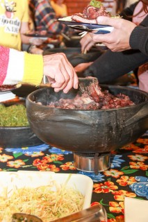 
<a style='margin-left: 5px;' class='btn btn-xs btn-social btn-facebook' href='https://www.facebook.com/sharer/sharer.php?u=https://www.galeramix.com.br/imagem/a35/800-800-90/conteudo/site_galerias/35/feijoada-adec-galera-mix-162.jpg' rel='popup' data-width='500' data-height='400'><i class='fa fa-facebook'></i>Compartilhar <span class='hidden-xs'>no Facebook</span>
</a> 
<a class='btn btn-default btn-xs' target='_blank' href='imagem/a35/800-800-90/conteudo/site_galerias/35/feijoada-adec-galera-mix-162.jpg'>
<span class='glyphicon glyphicon-cloud-download'></span> Salvar
</a>
