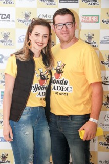 
<a style='margin-left: 5px;' class='btn btn-xs btn-social btn-facebook' href='https://www.facebook.com/sharer/sharer.php?u=https://www.galeramix.com.br/imagem/a35/800-800-90/conteudo/site_galerias/35/feijoada-adec-galera-mix-22.jpg' rel='popup' data-width='500' data-height='400'><i class='fa fa-facebook'></i>Compartilhar <span class='hidden-xs'>no Facebook</span>
</a> 
<a class='btn btn-default btn-xs' target='_blank' href='imagem/a35/800-800-90/conteudo/site_galerias/35/feijoada-adec-galera-mix-22.jpg'>
<span class='glyphicon glyphicon-cloud-download'></span> Salvar
</a>
