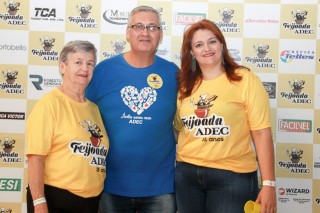 
<a style='margin-left: 5px;' class='btn btn-xs btn-social btn-facebook' href='https://www.facebook.com/sharer/sharer.php?u=https://www.galeramix.com.br/imagem/a35/800-800-90/conteudo/site_galerias/35/feijoada-adec-galera-mix-33.jpg' rel='popup' data-width='500' data-height='400'><i class='fa fa-facebook'></i>Compartilhar <span class='hidden-xs'>no Facebook</span>
</a> 
<a class='btn btn-default btn-xs' target='_blank' href='imagem/a35/800-800-90/conteudo/site_galerias/35/feijoada-adec-galera-mix-33.jpg'>
<span class='glyphicon glyphicon-cloud-download'></span> Salvar
</a>
