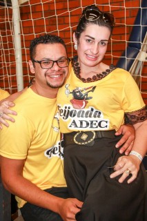 
<a style='margin-left: 5px;' class='btn btn-xs btn-social btn-facebook' href='https://www.facebook.com/sharer/sharer.php?u=https://www.galeramix.com.br/imagem/a35/800-800-90/conteudo/site_galerias/35/feijoada-adec-galera-mix-48.jpg' rel='popup' data-width='500' data-height='400'><i class='fa fa-facebook'></i>Compartilhar <span class='hidden-xs'>no Facebook</span>
</a> 
<a class='btn btn-default btn-xs' target='_blank' href='imagem/a35/800-800-90/conteudo/site_galerias/35/feijoada-adec-galera-mix-48.jpg'>
<span class='glyphicon glyphicon-cloud-download'></span> Salvar
</a>
