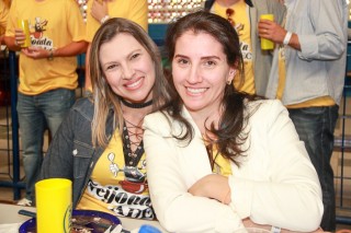 
<a style='margin-left: 5px;' class='btn btn-xs btn-social btn-facebook' href='https://www.facebook.com/sharer/sharer.php?u=https://www.galeramix.com.br/imagem/a35/800-800-90/conteudo/site_galerias/35/feijoada-adec-galera-mix-56.jpg' rel='popup' data-width='500' data-height='400'><i class='fa fa-facebook'></i>Compartilhar <span class='hidden-xs'>no Facebook</span>
</a> 
<a class='btn btn-default btn-xs' target='_blank' href='imagem/a35/800-800-90/conteudo/site_galerias/35/feijoada-adec-galera-mix-56.jpg'>
<span class='glyphicon glyphicon-cloud-download'></span> Salvar
</a>
