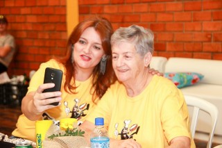 
<a style='margin-left: 5px;' class='btn btn-xs btn-social btn-facebook' href='https://www.facebook.com/sharer/sharer.php?u=https://www.galeramix.com.br/imagem/a35/800-800-90/conteudo/site_galerias/35/feijoada-adec-galera-mix-74.jpg' rel='popup' data-width='500' data-height='400'><i class='fa fa-facebook'></i>Compartilhar <span class='hidden-xs'>no Facebook</span>
</a> 
<a class='btn btn-default btn-xs' target='_blank' href='imagem/a35/800-800-90/conteudo/site_galerias/35/feijoada-adec-galera-mix-74.jpg'>
<span class='glyphicon glyphicon-cloud-download'></span> Salvar
</a>
