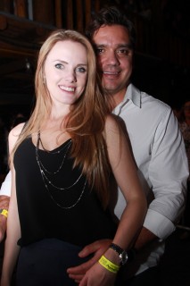 
<a style='margin-left: 5px;' class='btn btn-xs btn-social btn-facebook' href='https://www.facebook.com/sharer/sharer.php?u=https://www.galeramix.com.br/imagem/a37/800-800-90/conteudo/site_galerias/37/daniel-centro-eventos-petry-galera-mix-27-07-2017120.jpg' rel='popup' data-width='500' data-height='400'><i class='fa fa-facebook'></i>Compartilhar <span class='hidden-xs'>no Facebook</span>
</a> 
<a class='btn btn-default btn-xs' target='_blank' href='imagem/a37/800-800-90/conteudo/site_galerias/37/daniel-centro-eventos-petry-galera-mix-27-07-2017120.jpg'>
<span class='glyphicon glyphicon-cloud-download'></span> Salvar
</a>
