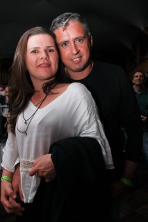 
<a style='margin-left: 5px;' class='btn btn-xs btn-social btn-facebook' href='https://www.facebook.com/sharer/sharer.php?u=https://www.galeramix.com.br/imagem/a37/800-800-90/conteudo/site_galerias/37/daniel-centro-eventos-petry-galera-mix-27-07-2017138.jpg' rel='popup' data-width='500' data-height='400'><i class='fa fa-facebook'></i>Compartilhar <span class='hidden-xs'>no Facebook</span>
</a> 
<a class='btn btn-default btn-xs' target='_blank' href='imagem/a37/800-800-90/conteudo/site_galerias/37/daniel-centro-eventos-petry-galera-mix-27-07-2017138.jpg'>
<span class='glyphicon glyphicon-cloud-download'></span> Salvar
</a>
