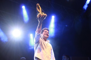 
<a style='margin-left: 5px;' class='btn btn-xs btn-social btn-facebook' href='https://www.facebook.com/sharer/sharer.php?u=https://www.galeramix.com.br/imagem/a37/800-800-90/conteudo/site_galerias/37/daniel-centro-eventos-petry-galera-mix-27-07-201714.jpg' rel='popup' data-width='500' data-height='400'><i class='fa fa-facebook'></i>Compartilhar <span class='hidden-xs'>no Facebook</span>
</a> 
<a class='btn btn-default btn-xs' target='_blank' href='imagem/a37/800-800-90/conteudo/site_galerias/37/daniel-centro-eventos-petry-galera-mix-27-07-201714.jpg'>
<span class='glyphicon glyphicon-cloud-download'></span> Salvar
</a>
