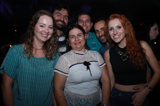 
<a style='margin-left: 5px;' class='btn btn-xs btn-social btn-facebook' href='https://www.facebook.com/sharer/sharer.php?u=https://www.galeramix.com.br/imagem/a37/800-800-90/conteudo/site_galerias/37/daniel-centro-eventos-petry-galera-mix-27-07-2017144.jpg' rel='popup' data-width='500' data-height='400'><i class='fa fa-facebook'></i>Compartilhar <span class='hidden-xs'>no Facebook</span>
</a> 
<a class='btn btn-default btn-xs' target='_blank' href='imagem/a37/800-800-90/conteudo/site_galerias/37/daniel-centro-eventos-petry-galera-mix-27-07-2017144.jpg'>
<span class='glyphicon glyphicon-cloud-download'></span> Salvar
</a>
