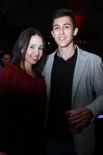 
<a style='margin-left: 5px;' class='btn btn-xs btn-social btn-facebook' href='https://www.facebook.com/sharer/sharer.php?u=https://www.galeramix.com.br/imagem/a37/800-800-90/conteudo/site_galerias/37/daniel-centro-eventos-petry-galera-mix-27-07-2017145.jpg' rel='popup' data-width='500' data-height='400'><i class='fa fa-facebook'></i>Compartilhar <span class='hidden-xs'>no Facebook</span>
</a> 
<a class='btn btn-default btn-xs' target='_blank' href='imagem/a37/800-800-90/conteudo/site_galerias/37/daniel-centro-eventos-petry-galera-mix-27-07-2017145.jpg'>
<span class='glyphicon glyphicon-cloud-download'></span> Salvar
</a>
