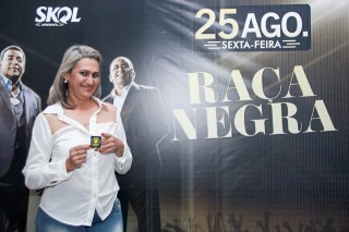 
<a style='margin-left: 5px;' class='btn btn-xs btn-social btn-facebook' href='https://www.facebook.com/sharer/sharer.php?u=https://www.galeramix.com.br/imagem/a37/800-800-90/conteudo/site_galerias/37/daniel-centro-eventos-petry-galera-mix-27-07-201726.jpg' rel='popup' data-width='500' data-height='400'><i class='fa fa-facebook'></i>Compartilhar <span class='hidden-xs'>no Facebook</span>
</a> 
<a class='btn btn-default btn-xs' target='_blank' href='imagem/a37/800-800-90/conteudo/site_galerias/37/daniel-centro-eventos-petry-galera-mix-27-07-201726.jpg'>
<span class='glyphicon glyphicon-cloud-download'></span> Salvar
</a>
