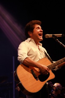 
<a style='margin-left: 5px;' class='btn btn-xs btn-social btn-facebook' href='https://www.facebook.com/sharer/sharer.php?u=https://www.galeramix.com.br/imagem/a37/800-800-90/conteudo/site_galerias/37/daniel-centro-eventos-petry-galera-mix-27-07-20175.jpg' rel='popup' data-width='500' data-height='400'><i class='fa fa-facebook'></i>Compartilhar <span class='hidden-xs'>no Facebook</span>
</a> 
<a class='btn btn-default btn-xs' target='_blank' href='imagem/a37/800-800-90/conteudo/site_galerias/37/daniel-centro-eventos-petry-galera-mix-27-07-20175.jpg'>
<span class='glyphicon glyphicon-cloud-download'></span> Salvar
</a>
