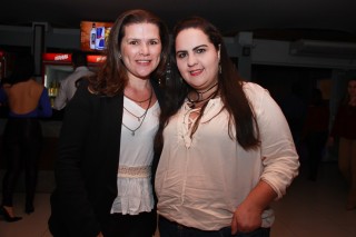 
<a style='margin-left: 5px;' class='btn btn-xs btn-social btn-facebook' href='https://www.facebook.com/sharer/sharer.php?u=https://www.galeramix.com.br/imagem/a37/800-800-90/conteudo/site_galerias/37/daniel-centro-eventos-petry-galera-mix-27-07-201750.jpg' rel='popup' data-width='500' data-height='400'><i class='fa fa-facebook'></i>Compartilhar <span class='hidden-xs'>no Facebook</span>
</a> 
<a class='btn btn-default btn-xs' target='_blank' href='imagem/a37/800-800-90/conteudo/site_galerias/37/daniel-centro-eventos-petry-galera-mix-27-07-201750.jpg'>
<span class='glyphicon glyphicon-cloud-download'></span> Salvar
</a>
