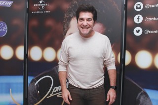 
<a style='margin-left: 5px;' class='btn btn-xs btn-social btn-facebook' href='https://www.facebook.com/sharer/sharer.php?u=https://www.galeramix.com.br/imagem/a37/800-800-90/conteudo/site_galerias/37/daniel-centro-eventos-petry-galera-mix-27-07-201764.jpg' rel='popup' data-width='500' data-height='400'><i class='fa fa-facebook'></i>Compartilhar <span class='hidden-xs'>no Facebook</span>
</a> 
<a class='btn btn-default btn-xs' target='_blank' href='imagem/a37/800-800-90/conteudo/site_galerias/37/daniel-centro-eventos-petry-galera-mix-27-07-201764.jpg'>
<span class='glyphicon glyphicon-cloud-download'></span> Salvar
</a>
