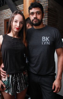 
<a style='margin-left: 5px;' class='btn btn-xs btn-social btn-facebook' href='https://www.facebook.com/sharer/sharer.php?u=https://www.galeramix.com.br/imagem/a37/800-800-90/conteudo/site_galerias/37/daniel-centro-eventos-petry-galera-mix-27-07-201776.jpg' rel='popup' data-width='500' data-height='400'><i class='fa fa-facebook'></i>Compartilhar <span class='hidden-xs'>no Facebook</span>
</a> 
<a class='btn btn-default btn-xs' target='_blank' href='imagem/a37/800-800-90/conteudo/site_galerias/37/daniel-centro-eventos-petry-galera-mix-27-07-201776.jpg'>
<span class='glyphicon glyphicon-cloud-download'></span> Salvar
</a>
