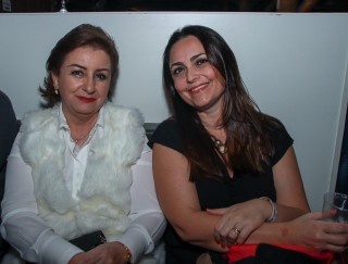 
<a style='margin-left: 5px;' class='btn btn-xs btn-social btn-facebook' href='https://www.facebook.com/sharer/sharer.php?u=https://www.galeramix.com.br/imagem/a37/800-800-90/conteudo/site_galerias/37/daniel-centro-eventos-petry-galera-mix-27-07-201785.jpg' rel='popup' data-width='500' data-height='400'><i class='fa fa-facebook'></i>Compartilhar <span class='hidden-xs'>no Facebook</span>
</a> 
<a class='btn btn-default btn-xs' target='_blank' href='imagem/a37/800-800-90/conteudo/site_galerias/37/daniel-centro-eventos-petry-galera-mix-27-07-201785.jpg'>
<span class='glyphicon glyphicon-cloud-download'></span> Salvar
</a>
