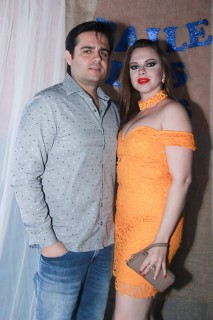 
<a style='margin-left: 5px;' class='btn btn-xs btn-social btn-facebook' href='https://www.facebook.com/sharer/sharer.php?u=https://www.galeramix.com.br/imagem/a38/800-800-90/conteudo/site_galerias/38/baile-dos-pais-51.jpg' rel='popup' data-width='500' data-height='400'><i class='fa fa-facebook'></i>Compartilhar <span class='hidden-xs'>no Facebook</span>
</a> 
<a class='btn btn-default btn-xs' target='_blank' href='imagem/a38/800-800-90/conteudo/site_galerias/38/baile-dos-pais-51.jpg'>
<span class='glyphicon glyphicon-cloud-download'></span> Salvar
</a>
