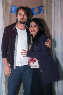 
<a style='margin-left: 5px;' class='btn btn-xs btn-social btn-facebook' href='https://www.facebook.com/sharer/sharer.php?u=https://www.galeramix.com.br/imagem/a38/800-800-90/conteudo/site_galerias/38/baile-dos-pais-54.jpg' rel='popup' data-width='500' data-height='400'><i class='fa fa-facebook'></i>Compartilhar <span class='hidden-xs'>no Facebook</span>
</a> 
<a class='btn btn-default btn-xs' target='_blank' href='imagem/a38/800-800-90/conteudo/site_galerias/38/baile-dos-pais-54.jpg'>
<span class='glyphicon glyphicon-cloud-download'></span> Salvar
</a>
