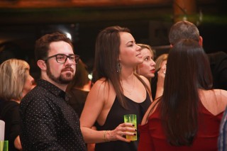 
<a style='margin-left: 5px;' class='btn btn-xs btn-social btn-facebook' href='https://www.facebook.com/sharer/sharer.php?u=https://www.galeramix.com.br/imagem/a39/800-800-90/conteudo/site_galerias/39/raca-negra-petry-galera-mix-111.jpg' rel='popup' data-width='500' data-height='400'><i class='fa fa-facebook'></i>Compartilhar <span class='hidden-xs'>no Facebook</span>
</a> 
<a class='btn btn-default btn-xs' target='_blank' href='imagem/a39/800-800-90/conteudo/site_galerias/39/raca-negra-petry-galera-mix-111.jpg'>
<span class='glyphicon glyphicon-cloud-download'></span> Salvar
</a>
