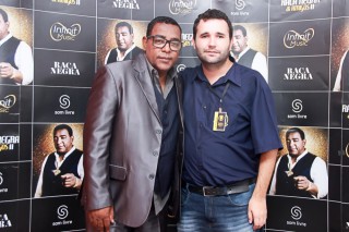 
<a style='margin-left: 5px;' class='btn btn-xs btn-social btn-facebook' href='https://www.facebook.com/sharer/sharer.php?u=https://www.galeramix.com.br/imagem/a39/800-800-90/conteudo/site_galerias/39/raca-negra-petry-galera-mix-25.jpg' rel='popup' data-width='500' data-height='400'><i class='fa fa-facebook'></i>Compartilhar <span class='hidden-xs'>no Facebook</span>
</a> 
<a class='btn btn-default btn-xs' target='_blank' href='imagem/a39/800-800-90/conteudo/site_galerias/39/raca-negra-petry-galera-mix-25.jpg'>
<span class='glyphicon glyphicon-cloud-download'></span> Salvar
</a>
