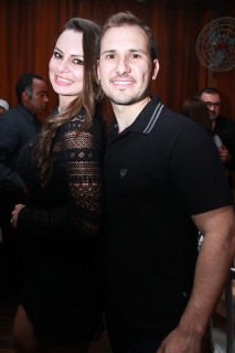 
<a style='margin-left: 5px;' class='btn btn-xs btn-social btn-facebook' href='https://www.facebook.com/sharer/sharer.php?u=https://www.galeramix.com.br/imagem/a39/800-800-90/conteudo/site_galerias/39/raca-negra-petry-galera-mix-65.jpg' rel='popup' data-width='500' data-height='400'><i class='fa fa-facebook'></i>Compartilhar <span class='hidden-xs'>no Facebook</span>
</a> 
<a class='btn btn-default btn-xs' target='_blank' href='imagem/a39/800-800-90/conteudo/site_galerias/39/raca-negra-petry-galera-mix-65.jpg'>
<span class='glyphicon glyphicon-cloud-download'></span> Salvar
</a>
