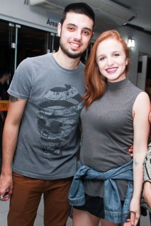 
<a style='margin-left: 5px;' class='btn btn-xs btn-social btn-facebook' href='https://www.facebook.com/sharer/sharer.php?u=https://www.galeramix.com.br/imagem/a39/800-800-90/conteudo/site_galerias/39/raca-negra-petry-galera-mix-7.jpg' rel='popup' data-width='500' data-height='400'><i class='fa fa-facebook'></i>Compartilhar <span class='hidden-xs'>no Facebook</span>
</a> 
<a class='btn btn-default btn-xs' target='_blank' href='imagem/a39/800-800-90/conteudo/site_galerias/39/raca-negra-petry-galera-mix-7.jpg'>
<span class='glyphicon glyphicon-cloud-download'></span> Salvar
</a>
