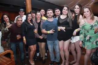 
<a style='margin-left: 5px;' class='btn btn-xs btn-social btn-facebook' href='https://www.facebook.com/sharer/sharer.php?u=https://www.galeramix.com.br/imagem/a39/800-800-90/conteudo/site_galerias/39/raca-negra-petry-galera-mix-71.jpg' rel='popup' data-width='500' data-height='400'><i class='fa fa-facebook'></i>Compartilhar <span class='hidden-xs'>no Facebook</span>
</a> 
<a class='btn btn-default btn-xs' target='_blank' href='imagem/a39/800-800-90/conteudo/site_galerias/39/raca-negra-petry-galera-mix-71.jpg'>
<span class='glyphicon glyphicon-cloud-download'></span> Salvar
</a>
