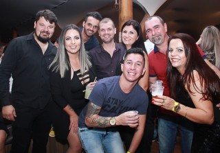 
<a style='margin-left: 5px;' class='btn btn-xs btn-social btn-facebook' href='https://www.facebook.com/sharer/sharer.php?u=https://www.galeramix.com.br/imagem/a39/800-800-90/conteudo/site_galerias/39/raca-negra-petry-galera-mix-77.jpg' rel='popup' data-width='500' data-height='400'><i class='fa fa-facebook'></i>Compartilhar <span class='hidden-xs'>no Facebook</span>
</a> 
<a class='btn btn-default btn-xs' target='_blank' href='imagem/a39/800-800-90/conteudo/site_galerias/39/raca-negra-petry-galera-mix-77.jpg'>
<span class='glyphicon glyphicon-cloud-download'></span> Salvar
</a>
