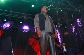 
<a style='margin-left: 5px;' class='btn btn-xs btn-social btn-facebook' href='https://www.facebook.com/sharer/sharer.php?u=https://www.galeramix.com.br/imagem/a39/800-800-90/conteudo/site_galerias/39/raca-negra-petry-galera-mix-90.jpg' rel='popup' data-width='500' data-height='400'><i class='fa fa-facebook'></i>Compartilhar <span class='hidden-xs'>no Facebook</span>
</a> 
<a class='btn btn-default btn-xs' target='_blank' href='imagem/a39/800-800-90/conteudo/site_galerias/39/raca-negra-petry-galera-mix-90.jpg'>
<span class='glyphicon glyphicon-cloud-download'></span> Salvar
</a>
