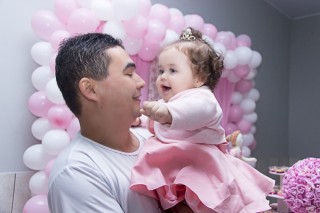 <a style='margin-left: 5px;' class='btn btn-xs btn-social btn-facebook' href='https://www.facebook.com/sharer/sharer.php?u=https://www.galeramix.com.br/imagem/a40/800-800-90/conteudo/site_galerias/40/ana-1-aninho-10.jpg' rel='popup' data-width='500' data-height='400'><i class='fa fa-facebook'></i>Compartilhar <span class='hidden-xs'>no Facebook</span></a> <a class='btn btn-default btn-xs' target='_blank' href='imagem/a40/800-800-90/conteudo/site_galerias/40/ana-1-aninho-10.jpg'><span class='glyphicon glyphicon-cloud-download'></span> Salvar</a>