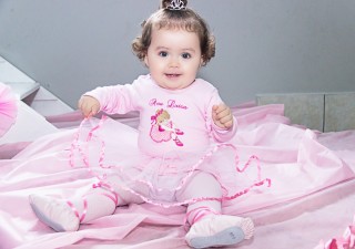 <a style='margin-left: 5px;' class='btn btn-xs btn-social btn-facebook' href='https://www.facebook.com/sharer/sharer.php?u=https://www.galeramix.com.br/imagem/a40/800-800-90/conteudo/site_galerias/40/ana-1-aninho-17.jpg' rel='popup' data-width='500' data-height='400'><i class='fa fa-facebook'></i>Compartilhar <span class='hidden-xs'>no Facebook</span></a> <a class='btn btn-default btn-xs' target='_blank' href='imagem/a40/800-800-90/conteudo/site_galerias/40/ana-1-aninho-17.jpg'><span class='glyphicon glyphicon-cloud-download'></span> Salvar</a>