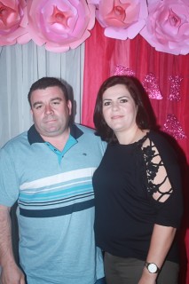 
<a style='margin-left: 5px;' class='btn btn-xs btn-social btn-facebook' href='https://www.facebook.com/sharer/sharer.php?u=https://www.galeramix.com.br/imagem/a41/800-800-90/conteudo/site_galerias/41/baile-das-rosa-ctg-fogao-de-lenha-galera-mix-24.jpg' rel='popup' data-width='500' data-height='400'><i class='fa fa-facebook'></i>Compartilhar <span class='hidden-xs'>no Facebook</span>
</a> 
<a class='btn btn-default btn-xs' target='_blank' href='imagem/a41/800-800-90/conteudo/site_galerias/41/baile-das-rosa-ctg-fogao-de-lenha-galera-mix-24.jpg'>
<span class='glyphicon glyphicon-cloud-download'></span> Salvar
</a>
